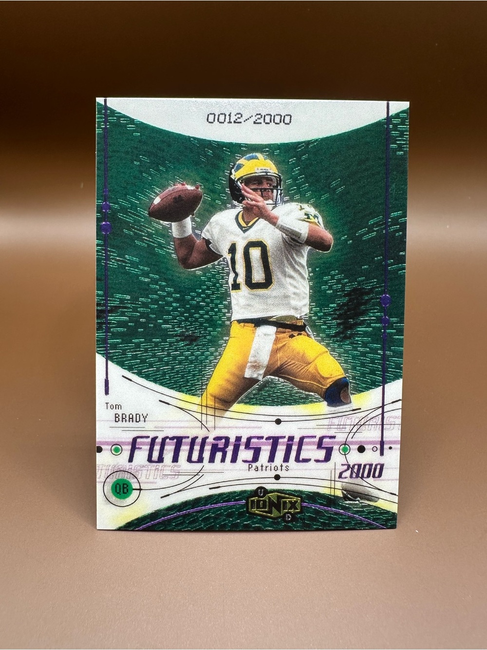 Tom Brady Rookie 2000 Upper Deck Futuristics Novelty Football Card. Patriots.